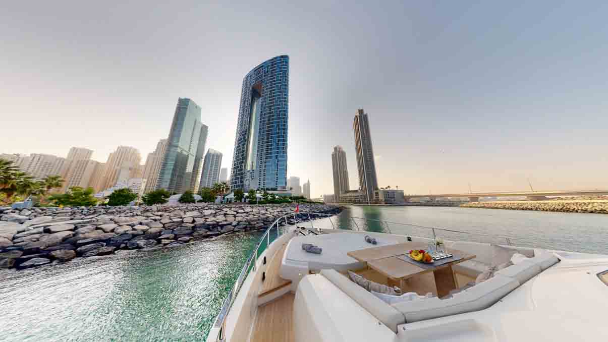 Discover Dubai by Sea Yacht Rental Experiences